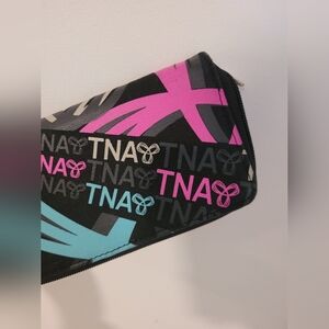 the vintage zip wallet